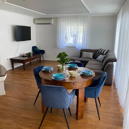 Private Pool 2 Apartamento Biograd Na Moru